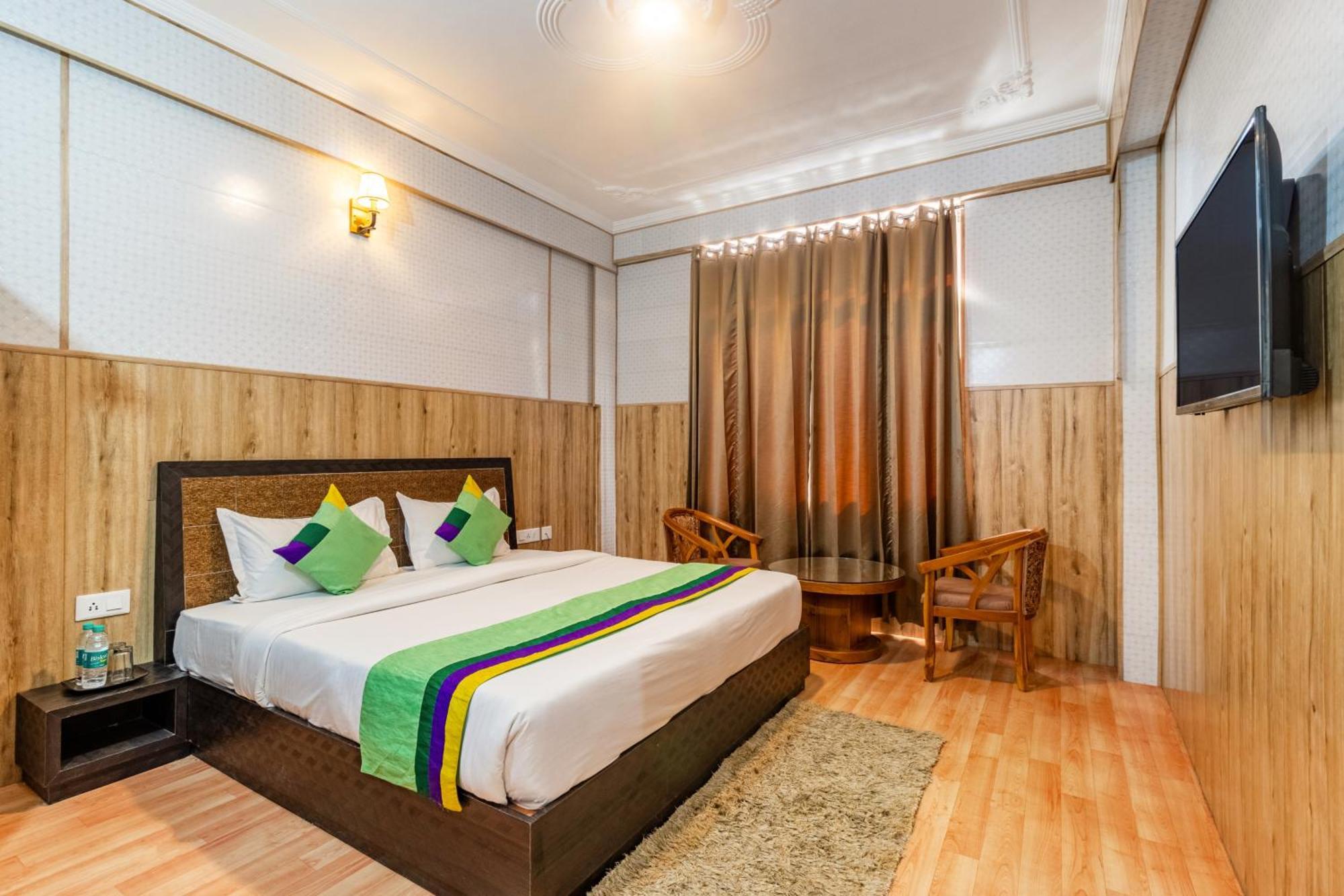 Treebo Srishti Vaikunth With Mountain View Hotel Simlá Kültér fotó